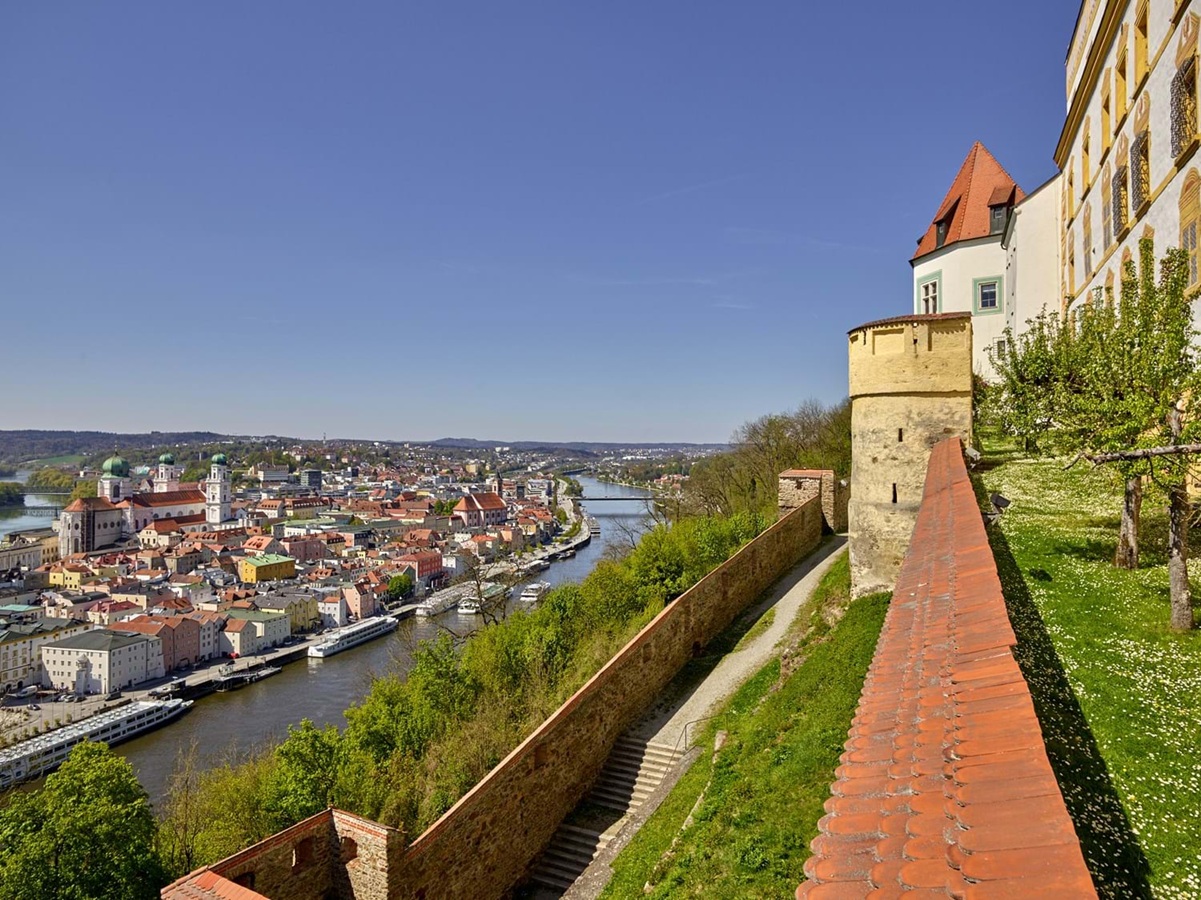 Passau_o-08-bildarchiv-08_3-fotos-burg-burgansichten_C_marcel-peda-fuerstenbau_foto-pedagrafie
