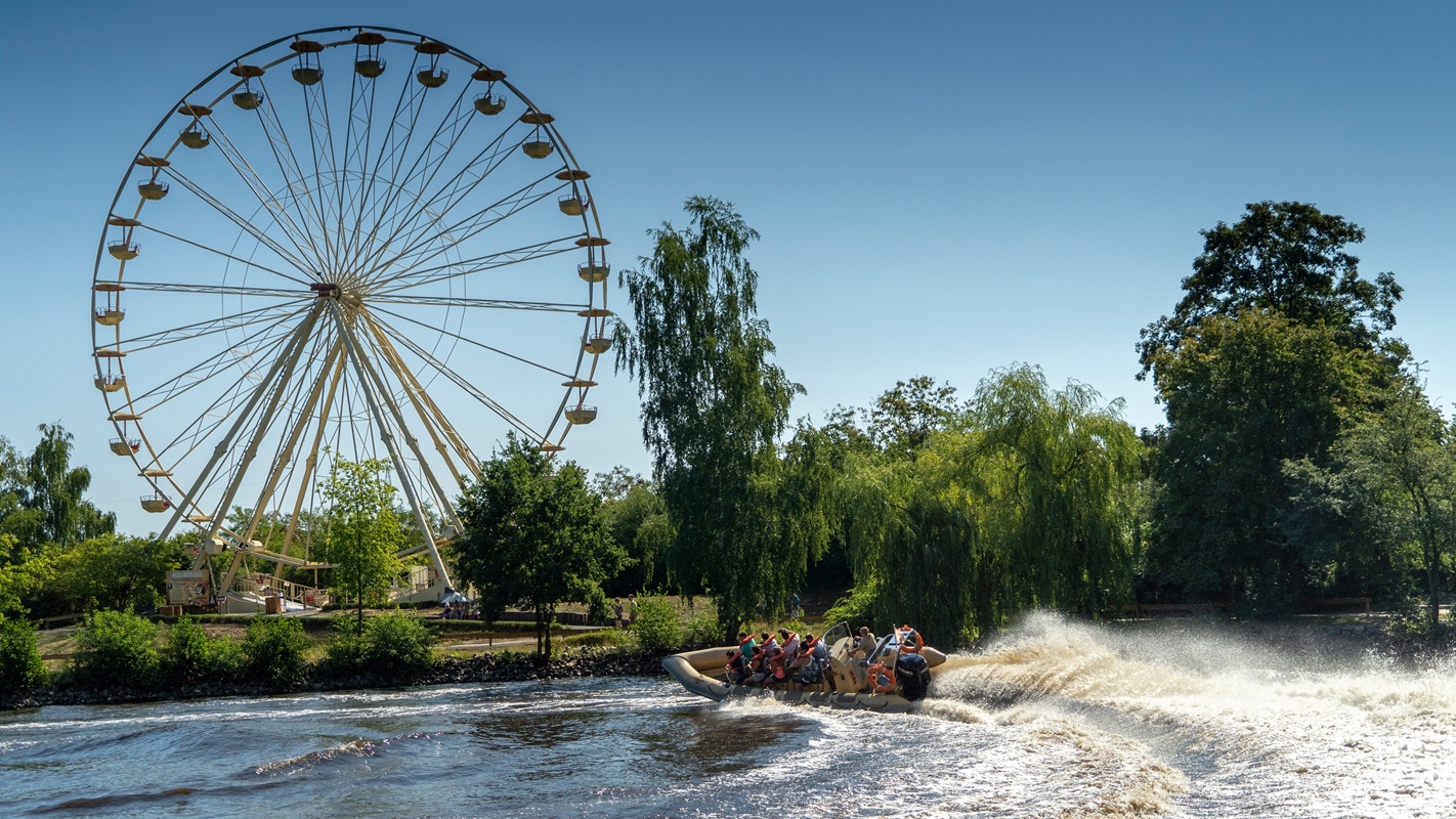 01-Serengeti-Park Splash-Safari 1