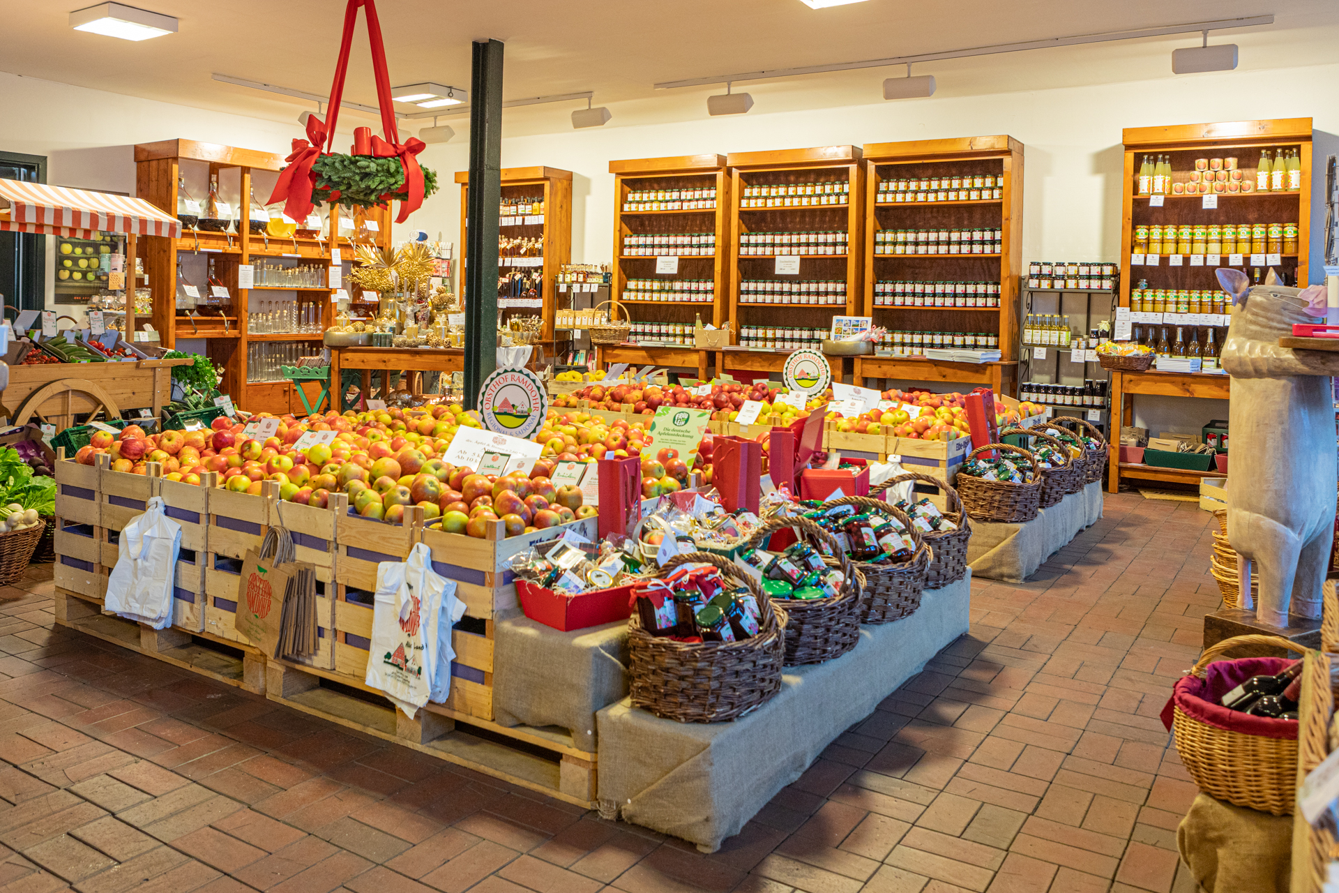 Baumbluete_Obsthof_Ramdohr_Laden-002-von-028