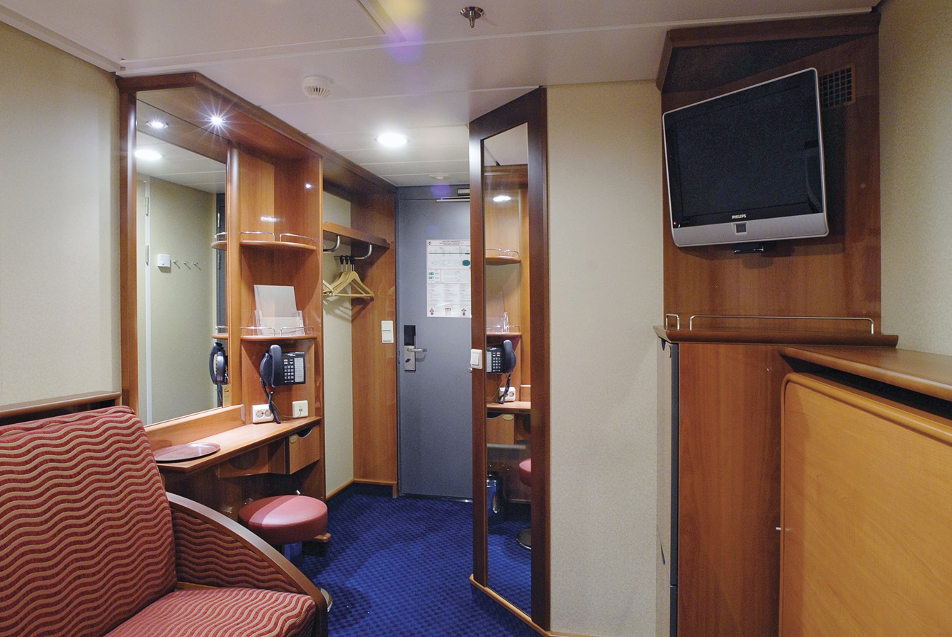 Color Magic - 3Standard cabins_CLL-01522_Jouni Saaristo