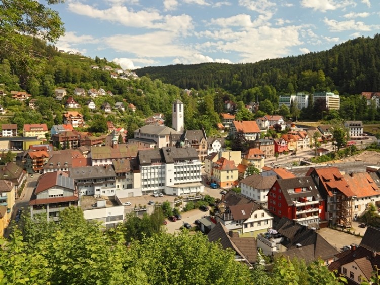 Triberg_73217-6684-25-1638783148_Stadtansicht