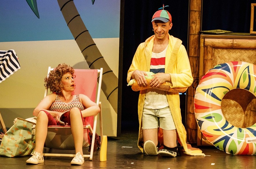 Schmidt_Tschuessikowski_4_c_MorrisMacMatzen