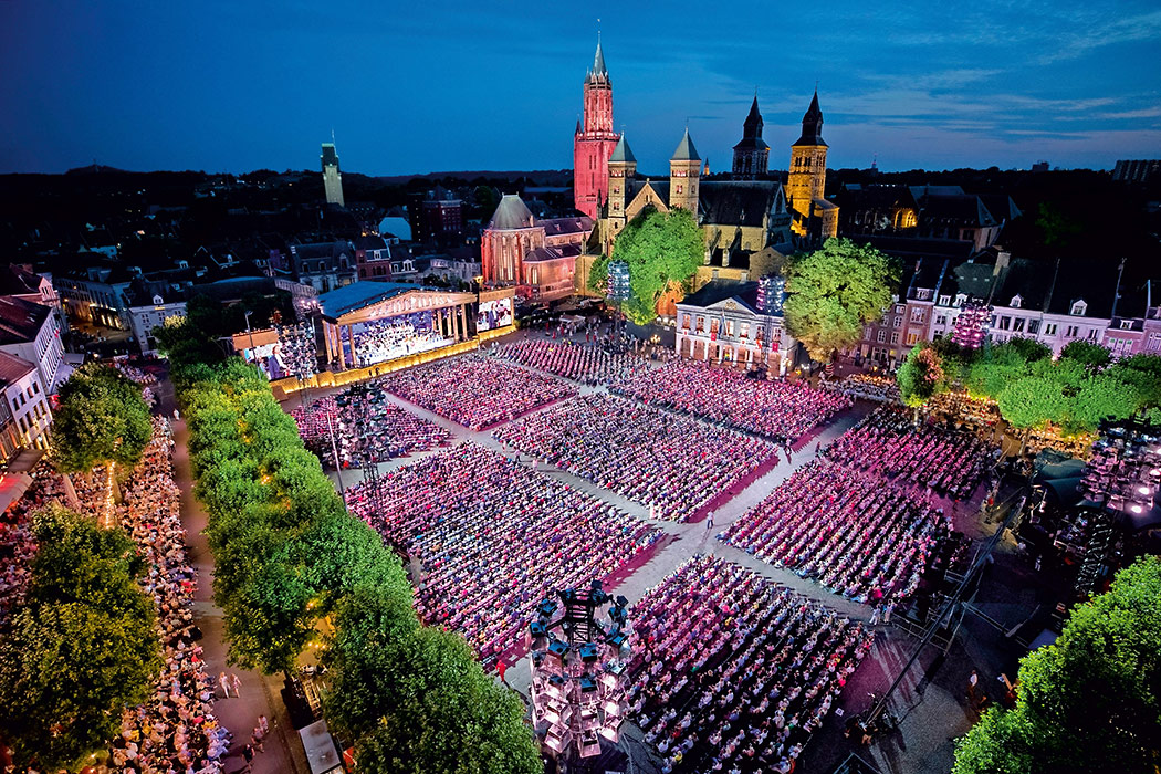 Andre_Rieu_815663-731928-V1-P0