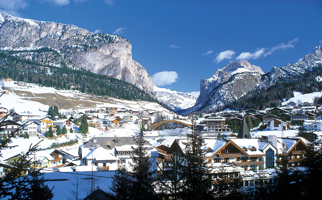 Suedtirol_01--Grödnertal--Blick-auf-Wolkenstein